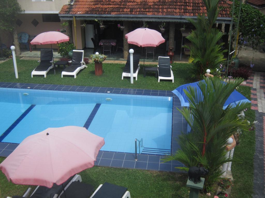 Hilda Guest House Hikkaduwa Exterior photo