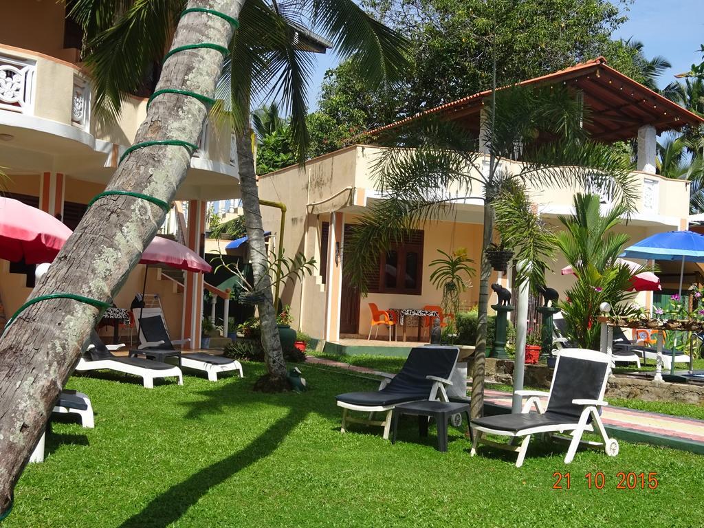 Hilda Guest House Hikkaduwa Exterior photo
